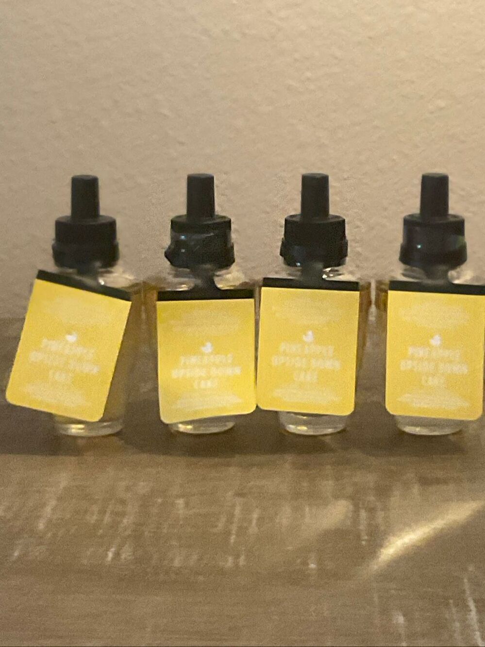 Bath and Body Works PINEAPPLE UPSIDE DOWN CAKE 4 Wallflower Refills